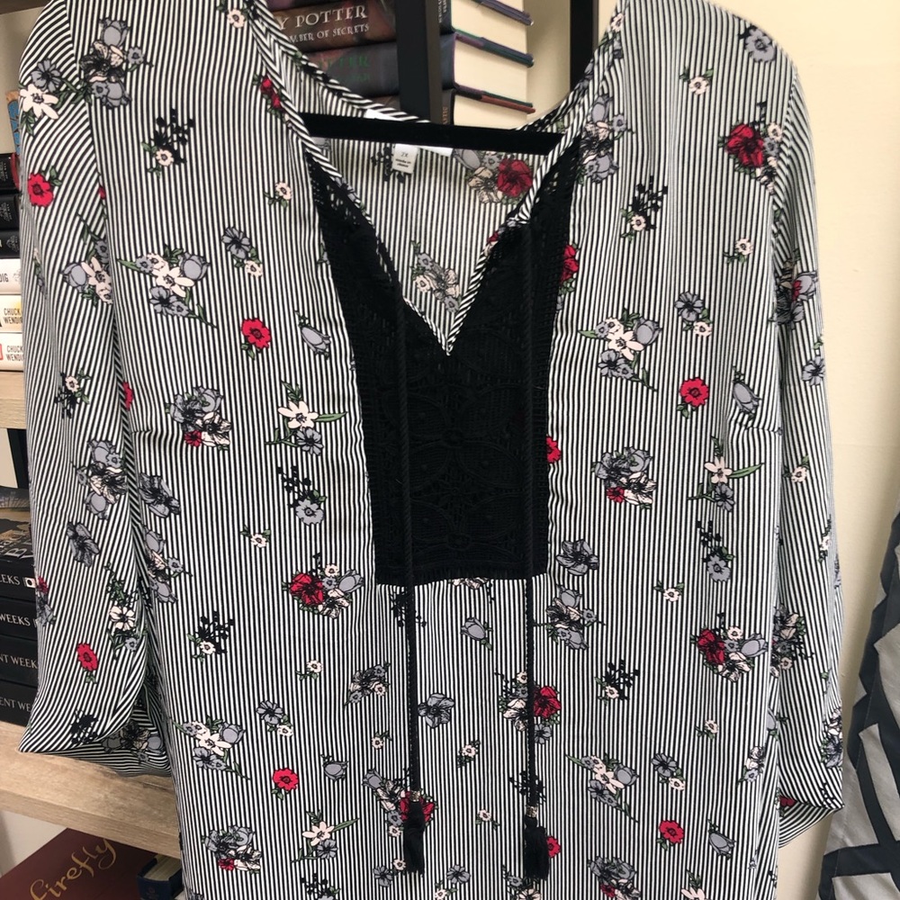 2X Floral and Stripe top